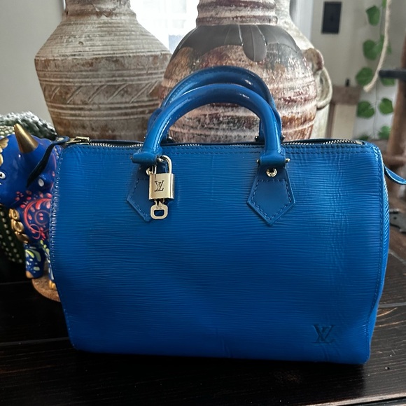 Authentic LV Blue Epi Leather Speedy 25 with padlock - Picture 3 of 8